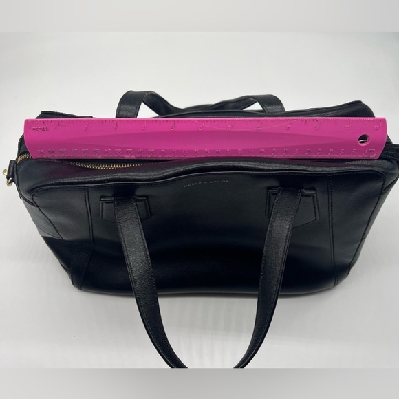 Neely and Chloe black leather shoulder bag - Picture 13 of 15